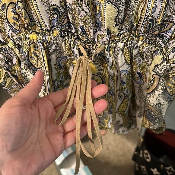 Karen Kane cinched waist top - Picture 2 of 6